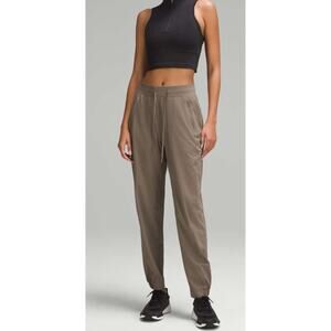 Lululemon License to Train High-Rise jogger pants tan 6